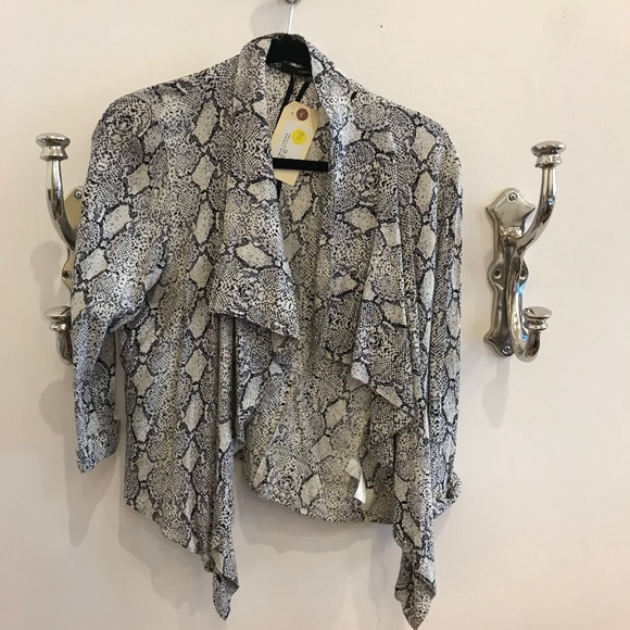 Snake Skin Patterned Jacket - Picture 1 of 4